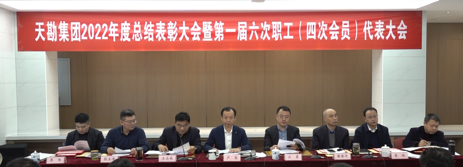 17e05a66-88a4-4e10-a0b8-874a3282a7f1